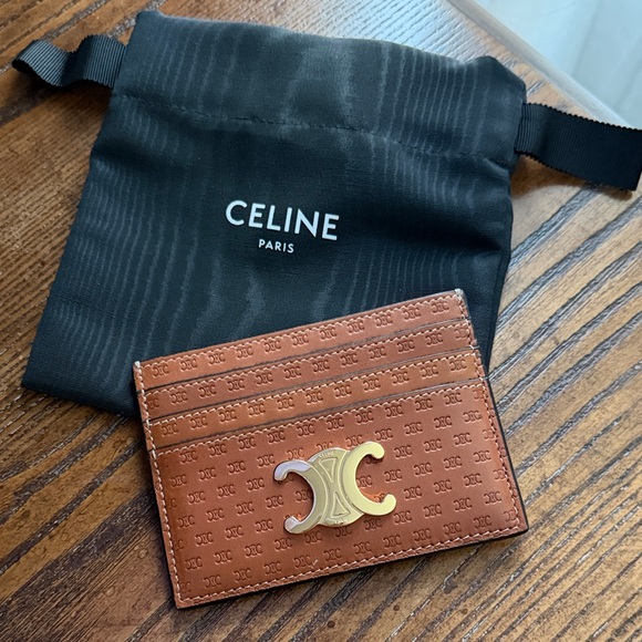 Celine Handbags - RARE🔥CELINE TRIOMPHE CARDHOLDER